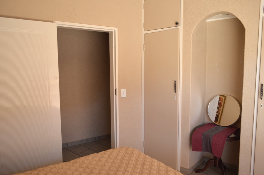 5 Bedroom Property for Sale in Wilkoppies North West